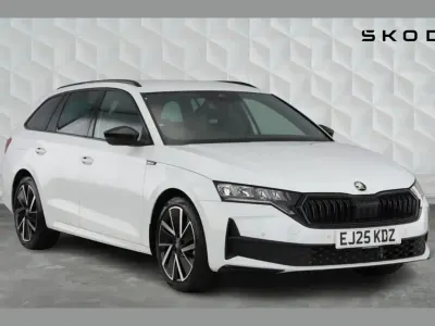 Used Skoda Octavia SportLine 147 HP (108 kW) 2025 Moon white metallic Estate