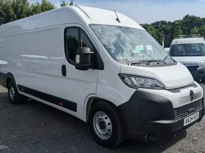 Used Citroën Relay 140 HP (102 kW) 2024 White Van