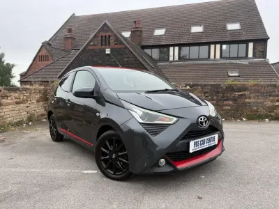 Used Toyota Aygo x-press 2018 Grey Hatchback