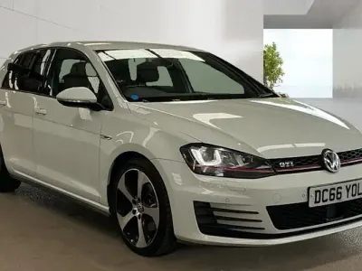 Used VW Golf VII GTI 230 HP (169 kW) 2016 White Hatchback
