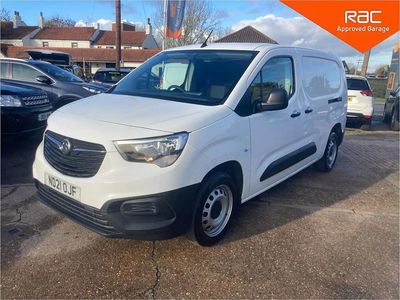 Used Vauxhall Combo 100 HP (73 kW) 2021 White Van