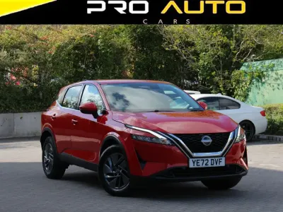 Używany Nissan Qashqai Acenta Premium 2022 Czerwony SUV