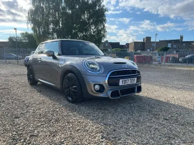 Used Mini Cooper S Hatch 210 HP (154 kW) 2017 Silver Hatchback