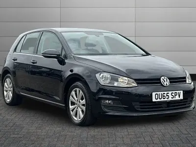 Used VW Golf VII Match 104 HP (76 kW) 2015 Deep black Hatchback