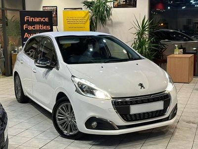 Used Peugeot 208 Allure 2017 White Hatchback