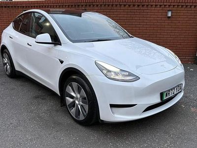 White Used 2022 Tesla Model Y RWD SUV | £18,950 (Fair price)