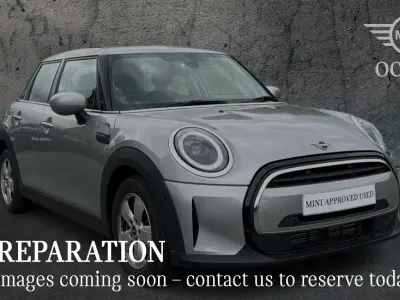 Begagnad Mini Cooper Classic 134 HK (98 kW) 2023 Silver Halvkombi