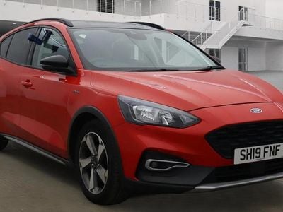 Used Ford Focus Active 125 HP (91 kW) 2019 Red Hatchback