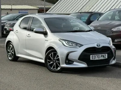 Used Toyota Yaris Design 116 HP (85 kW) 2020 Silver Hatchback
