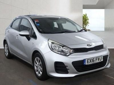 Used Kia Rio 84 HP (61 kW) 2016 Silver Hatchback