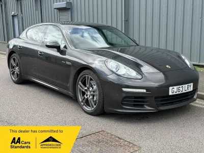 Used Porsche Panamera 300 HP (220 kW) 2013 Grey Hatchback