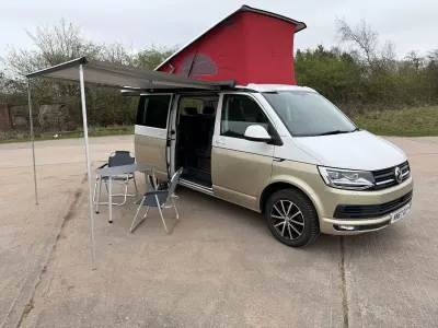 Begagnad VW California Beach 150 HK (110 kW) 2017 Vit Van
