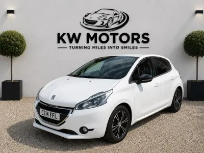 Used Peugeot 208 Access 2014 White Hatchback