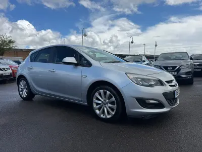 Used Vauxhall Astra Active 115 HP (84 kW) 2012 Silver Hatchback