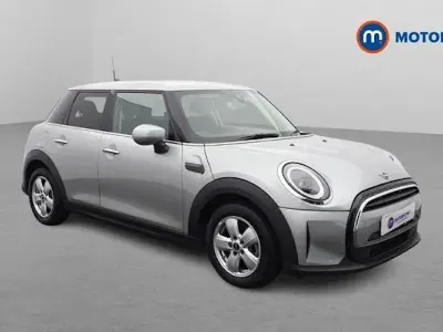 Used Mini Cooper Classic 136 HP (100 kW) 2022 Hatchback
