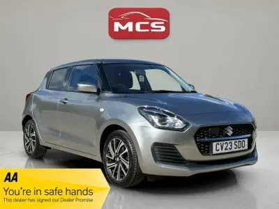 Usado Suzuki Swift SZ-L 83 CV (61 kW) 2023 Plateado Utilitario