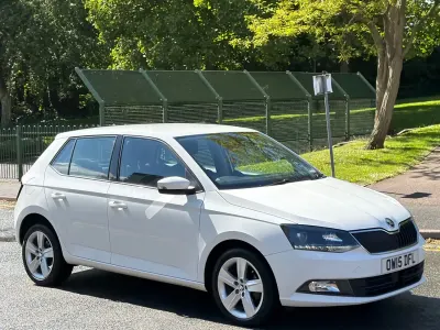Gebraucht Skoda Fabia SE L 90 PS (66 kW) 2015 Weiß Kleinwagen
