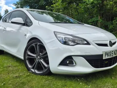 Used Vauxhall Astra GTC Edition 2015 White Coupe