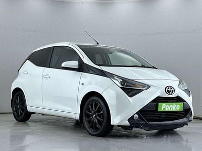 Used Toyota Aygo x-press 2018 White Hatchback