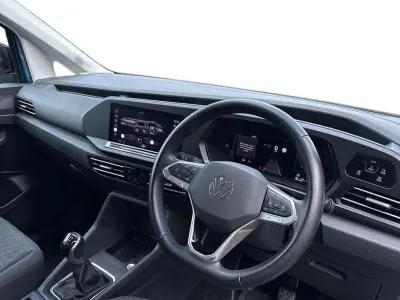 Used VW Caddy Life 101 HP (74 kW) 2024 Blue MPV