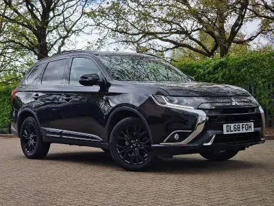 Używany Mitsubishi Outlander 150 KM (110 kW) 2019 Czarny SUV