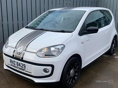 Used VW up! 75 HP (55 kW) 2014 White Hatchback