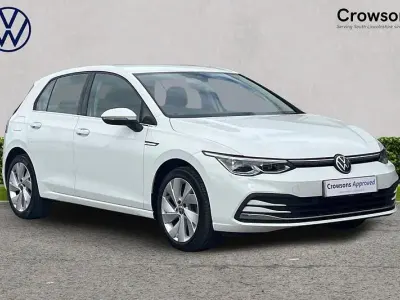Used VW Golf VII Style 130 HP (95 kW) 2021 Pure white Hatchback