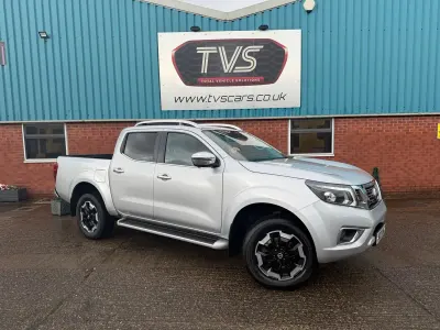Used Nissan Navara Tekna 190 HP (139 kW) 2021 Silver Pickup
