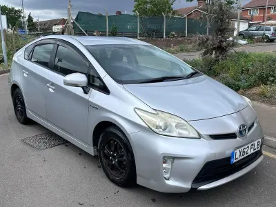 Used Toyota Prius T3 122 HP (89 kW) 2018 Silver Hatchback