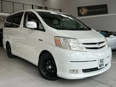 Usado Toyota Alphard 2018 Blanco Monovolumen