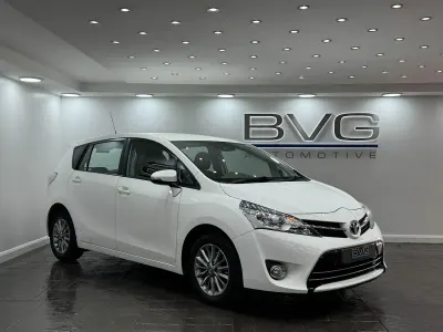 Used Toyota Verso Multidrive S 147 HP (108 kW) 2017 White MPV