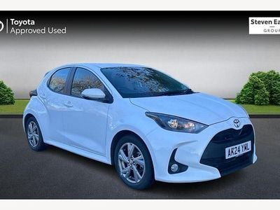 Used 2025 Toyota Yaris Hybrid Hatchback | £18,084 (Good price)