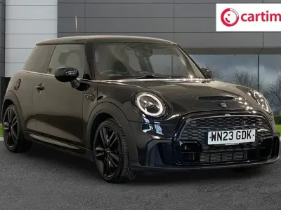 Używany Mini Cooper S Premium 178 KM (130 kW) 2023 Czarny Hatchback