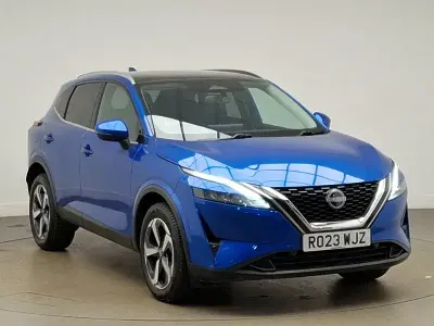 Używany Nissan Qashqai N-Connecta 158 KM (116 kW) 2023 Niebieski SUV