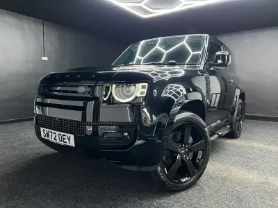Used Land Rover Defender HSE 250 HP (183 kW) 2023 Black SUV