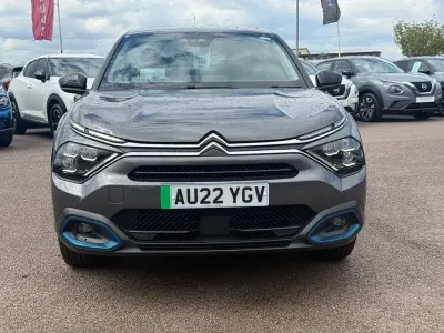 Begagnad Citroën e-C4 Shine 100 kW (136 HK) 2022 Halvkombi