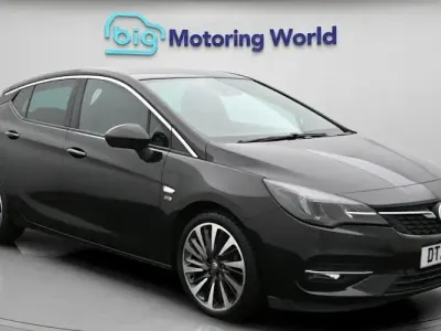 Used Vauxhall Astra Edition 122 HP (89 kW) 2021 Black Hatchback