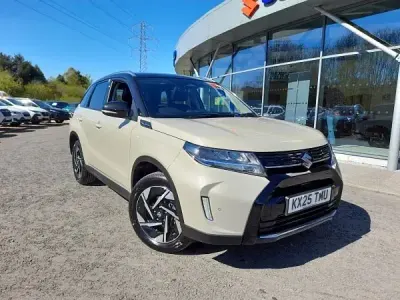 Używany Suzuki Vitara 129 KM (94 kW) 2025 Beżowy SUV