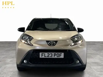 Used Toyota Aygo X 72 HP (52 kW) 2023 Beige SUV