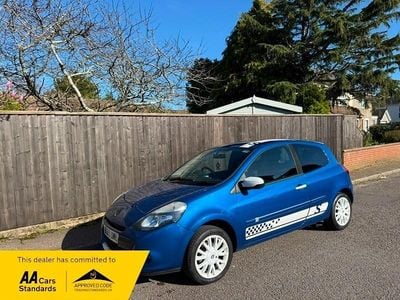 Used Renault Clio II 2010 Blue Hatchback