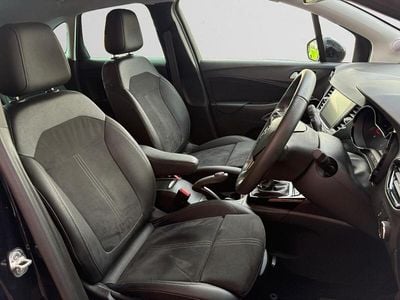 Second-hand Vauxhall Crossland Ultimate 108 CP (79 kW) 2024 Negru SUV