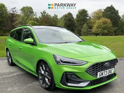 Used Ford Focus ST 280 HP (205 kW) 2023 Mean green (exclusive colour) Estate