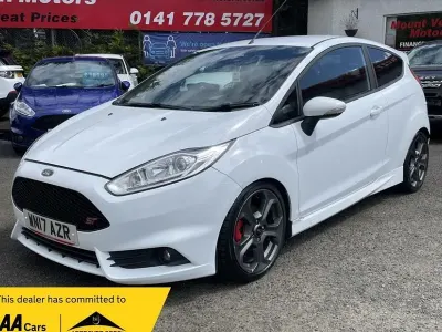 Używany Ford Fiesta ST 182 KM (133 kW) 2017 Biały Hatchback