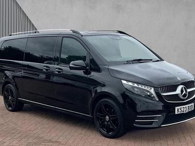 Mercedes V220