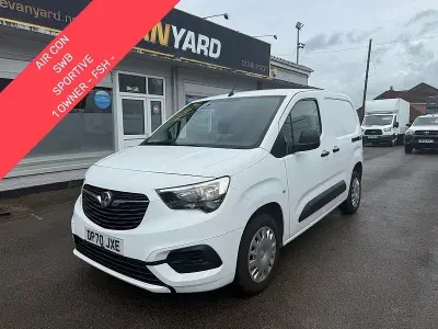 Usado Vauxhall Combo Sportive 2020 Blanco Monovolumen