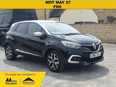 Used Renault Captur Signature S 108 HP (79 kW) 2017 Mauve/silver SUV