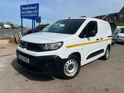 Used Vauxhall Combo S 2024 White MPV