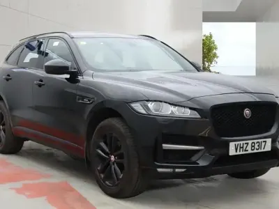Używany Jaguar F-Pace R-Sport 2018 Czarny SUV