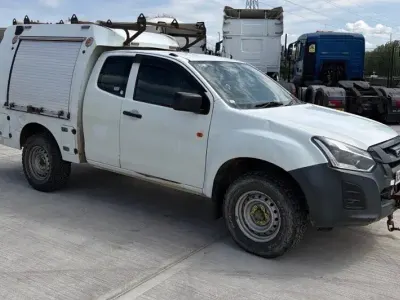 Used Isuzu D-Max 164 HP (120 kW) 2017 White Pickup