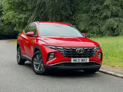 Used Hyundai Tucson SE 150 HP (110 kW) 2021 Red SUV